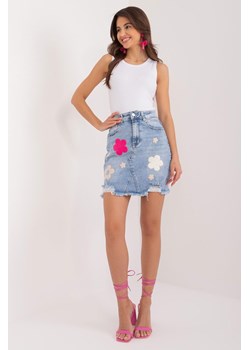Mini spódnica jeansowa z aplikacjami ze sklepu 5.10.15 w kategorii Spódnice - zdjęcie 170730015