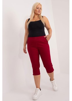 Materiałowe spodnie plus size z nogawką 3/4 ze sklepu 5.10.15 w kategorii Spodnie damskie - zdjęcie 170730036