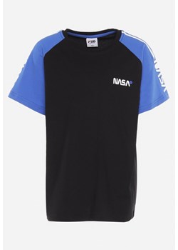 Czarna Koszulka T-shirt z Ozdobnymi Lampasami i Napisem z Elastycznej Bawełny  Aerapa ze sklepu Born2be Odzież w kategorii T-shirty chłopięce - zdjęcie 170736005