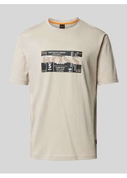T-shirt z kwiatowym nadrukiem z motywem z logo ze sklepu Peek&Cloppenburg  w kategorii T-shirty męskie - zdjęcie 170737089
