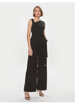 Calvin Klein Kombinezon K20K207024 Czarny Regular Fit ze sklepu MODIVO w kategorii Kombinezony damskie - zdjęcie 170752206