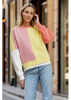 Bluza Color Clash S ze sklepu NAOKO w kategorii Bluzy damskie - zdjęcie 170765976