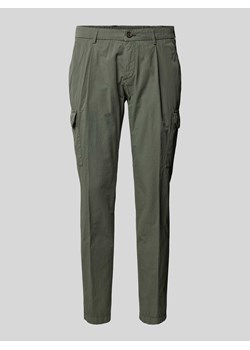Spodnie cargo o kroju tapered fit z zakładkami w pasie model ‘TRAIANO’ ze sklepu Peek&Cloppenburg  w kategorii Spodnie męskie - zdjęcie 170778509