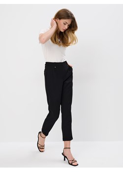 Mohito - Eleganckie spodnie - czarny ze sklepu Mohito w kategorii Spodnie damskie - zdjęcie 170779377