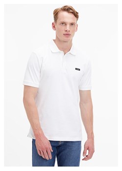 Calvin Klein Koszulka polo w kolorze białym ze sklepu Limango Polska w kategorii T-shirty męskie - zdjęcie 170783526