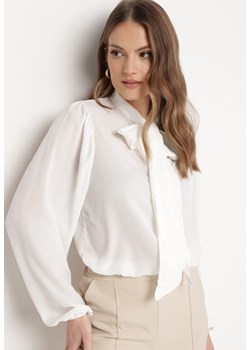 Biała Elegancka Koszula Wiązana przy Dekolcie Sasphine ze sklepu Born2be Odzież w kategorii Koszule damskie - zdjęcie 170790426