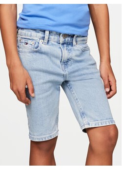 Tommy Hilfiger Szorty jeansowe Scanton KB0KB08988 M Niebieski Regular Fit ze sklepu MODIVO w kategorii Spodenki chłopięce - zdjęcie 170793036