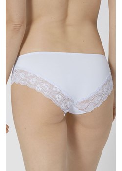 Triumph Lovely Micro Hipsterki białe figi damskie 10182555, Kolor biały, Rozmiar M, Triumph ze sklepu Primodo w kategorii Majtki damskie - zdjęcie 170802145