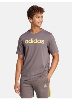 adidas T-Shirt Essentials IS1343 Brązowy Regular Fit ze sklepu MODIVO w kategorii T-shirty męskie - zdjęcie 170804655