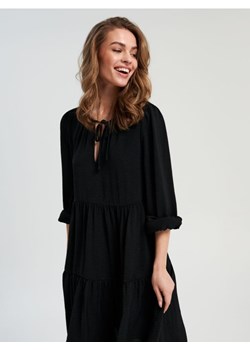 Sinsay - Sukienka midi z wiązaniem - czarny ze sklepu Sinsay w kategorii Sukienki - zdjęcie 170807277