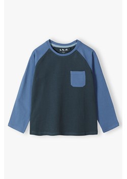 Bawełniana bluzka chłopięca z dekoracyjną kieszonką - granatowa - 5.10.15. ze sklepu 5.10.15 w kategorii T-shirty chłopięce - zdjęcie 170807936