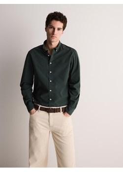 Reserved - Koszula regular fit - ciemnozielony ze sklepu Reserved w kategorii Koszule męskie - zdjęcie 170820497