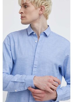 HUGO koszula z domieszką lnu kolor niebieski slim z kołnierzykiem klasycznym ze sklepu ANSWEAR.com w kategorii Koszule męskie - zdjęcie 170830079