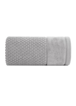 Ręcznik kąpielowy bawełniany Frida 50x90 cm srebrny ze sklepu 5.10.15 w kategorii Ręczniki - zdjęcie 170831138