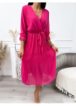 Różowa Sukienka z Kopertowym Dekoltem ze sklepu ModnaKiecka.pl w kategorii Sukienki - zdjęcie 170838388
