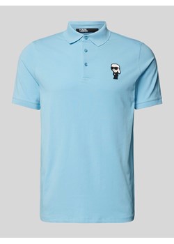 Koszulka polo o kroju slim fit z naszywką z logo ze sklepu Peek&Cloppenburg  w kategorii T-shirty męskie - zdjęcie 170842635