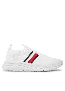 Tommy Hilfiger Sneakersy Modern Runner Knit Stripes Ess FM0FM04798 Biały ze sklepu MODIVO w kategorii Buty sportowe męskie - zdjęcie 170846229
