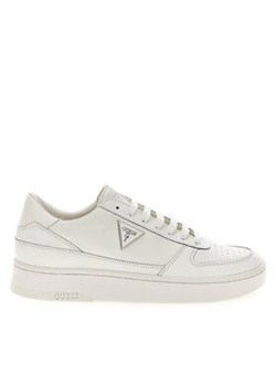 Guess Sneakersy Silea FM7SIL LEA12 Biały ze sklepu MODIVO w kategorii Trampki męskie - zdjęcie 170849897
