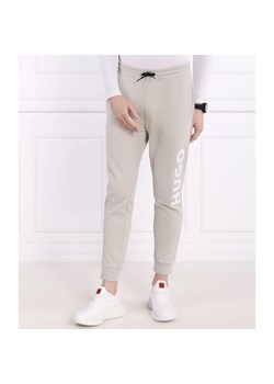 HUGO Spodnie dresowe Dutschi | Regular Fit ze sklepu Gomez Fashion Store w kategorii Spodnie męskie - zdjęcie 170852428