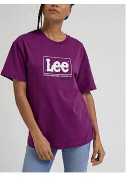 Lee T-Shirt L43UEPA10 112330439 Fioletowy Regular Fit ze sklepu MODIVO w kategorii Bluzki damskie - zdjęcie 170864069