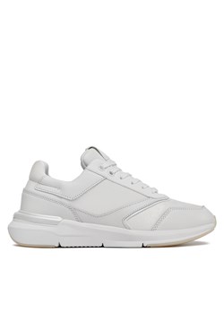 Sneakersy Calvin Klein Flexi Runner - Pearlized HW0HW02041 White YBR ze sklepu eobuwie.pl w kategorii Buty sportowe damskie - zdjęcie 170868259