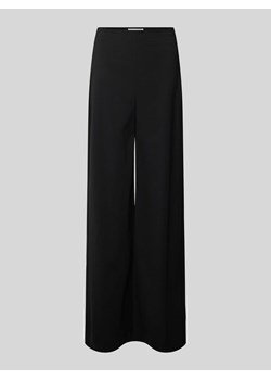 Spodnie materiałowe z szeroką nogawką w jednolitym kolorze model ‘BEFORE’ ze sklepu Peek&Cloppenburg  w kategorii Spodnie damskie - zdjęcie 170869475