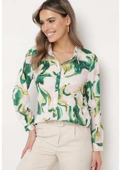 Beżowo-Zielona Koszula o Klasycznym Fasonie Ozdobiona Abstrakcyjnym Wzorem Zenailla ze sklepu Born2be Odzież w kategorii Koszule damskie - zdjęcie 170882807