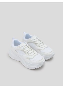 Sinsay - Sneakersy - biały ze sklepu Sinsay w kategorii Buty sportowe damskie - zdjęcie 170884436