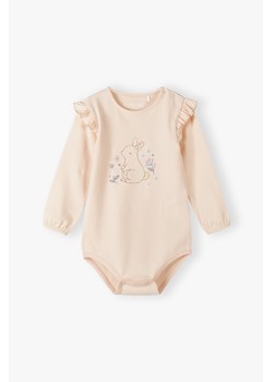 Różowe body niemowlęce z falbankami na ramionach ze sklepu 5.10.15 w kategorii Body niemowlęce - zdjęcie 170888685