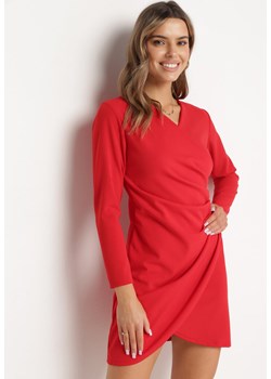 Czerwona Sukienka Kopertowa z Ozdobnym Marszczeniem Ohildria ze sklepu Born2be Odzież w kategorii Sukienki - zdjęcie 170895628