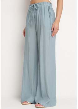 Jasnoniebieskie Szerokie Spodnie z Wiskozy Zyona ze sklepu Born2be Odzież w kategorii Spodnie damskie - zdjęcie 170895668