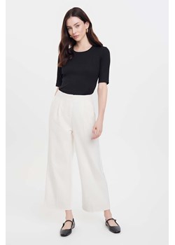 Spodnie damskie typu kuloty - białe ze sklepu 5.10.15 w kategorii Spodnie damskie - zdjęcie 170910966