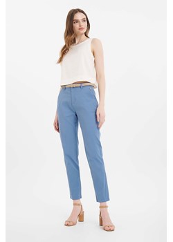Niebieskie spodnie damskie chino z paskiem ze sklepu 5.10.15 w kategorii Spodnie damskie - zdjęcie 170910986