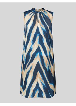 Sukienka o długości do kolan z nadrukiem na całej powierzchni ze sklepu Peek&Cloppenburg  w kategorii Sukienki - zdjęcie 170913756