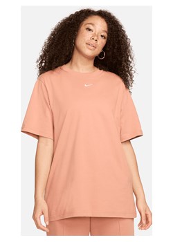 T-shirt damski Nike Sportswear Essential - Brązowy ze sklepu Nike poland w kategorii Bluzki damskie - zdjęcie 170914149