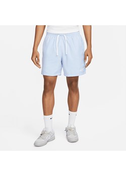 Swobodne spodenki z tkaniny Nike Sportswear - Niebieski ze sklepu Nike poland w kategorii Spodenki męskie - zdjęcie 170914358
