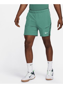 Męskie spodenki tenisowe Dri-FIT 18 cm NikeCourt Advantage - Zieleń ze sklepu Nike poland w kategorii Spodenki męskie - zdjęcie 170914466