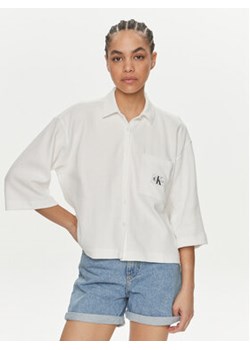 Calvin Klein Jeans Koszula J20J223360 Écru Relaxed Fit ze sklepu MODIVO w kategorii Koszule damskie - zdjęcie 170918258