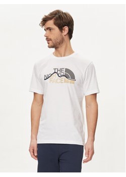 The North Face T-Shirt Mountain Line NF0A87NT Biały Regular Fit ze sklepu MODIVO w kategorii T-shirty męskie - zdjęcie 170918469