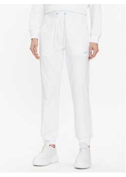 Aeronautica Militare Spodnie dresowe 241PF928DJ519 Biały Regular Fit ze sklepu MODIVO w kategorii Spodnie damskie - zdjęcie 170918689