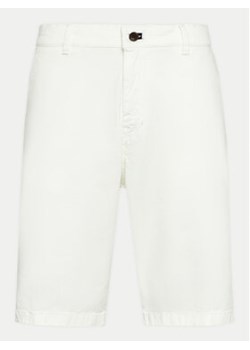 JOOP! Jeans Szorty materiałowe 15 JJF-65Rudo-D 30041957 Biały Regular Fit ze sklepu MODIVO w kategorii Spodenki męskie - zdjęcie 170918745