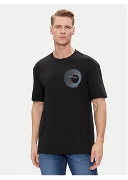 Calvin Klein Jeans T-Shirt Frequency Logo J30J325200 Czarny Regular Fit ze sklepu MODIVO w kategorii T-shirty męskie - zdjęcie 170919026