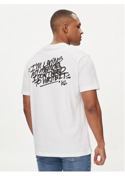 Karl Lagerfeld Jeans T-Shirt 241D1709 Biały Regular Fit ze sklepu MODIVO w kategorii T-shirty męskie - zdjęcie 170919029