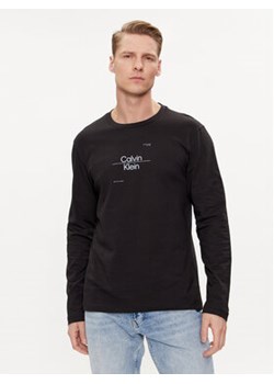 Calvin Klein Longsleeve Line Logo K10K112483 Czarny Regular Fit ze sklepu MODIVO w kategorii T-shirty męskie - zdjęcie 170919108