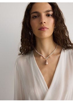 Reserved - Posrebrzany naszyjnik z naturalnymi perłami - srebrny ze sklepu Reserved w kategorii Naszyjniki - zdjęcie 170922345