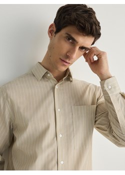 Reserved - Koszula comfort fit w paski - beżowy ze sklepu Reserved w kategorii Koszule męskie - zdjęcie 170937607