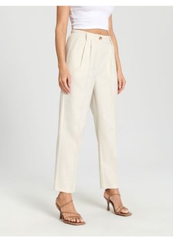 Sinsay - Spodnie z lnem - kremowy ze sklepu Sinsay w kategorii Spodnie damskie - zdjęcie 170937956