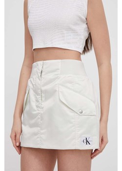Calvin Klein Jeans spódnica kolor biały mini ołówkowa ze sklepu ANSWEAR.com w kategorii Spódnice - zdjęcie 170938296