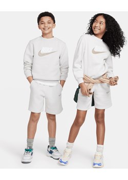 Dres ze spodenkami dla dużych dzieci Nike Sportswear Club Fleece - Szary ze sklepu Nike poland w kategorii Dresy dziewczęce - zdjęcie 170947398