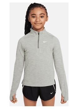 Koszulka do golfa z długim rękawem i zamkiem 1/2 dla dużych dzieci (dziewcząt) Nike Dri-FIT - Szary ze sklepu Nike poland w kategorii Bluzki dziewczęce - zdjęcie 170947406